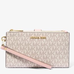 Michael Kors Jet Set Travel Wallet